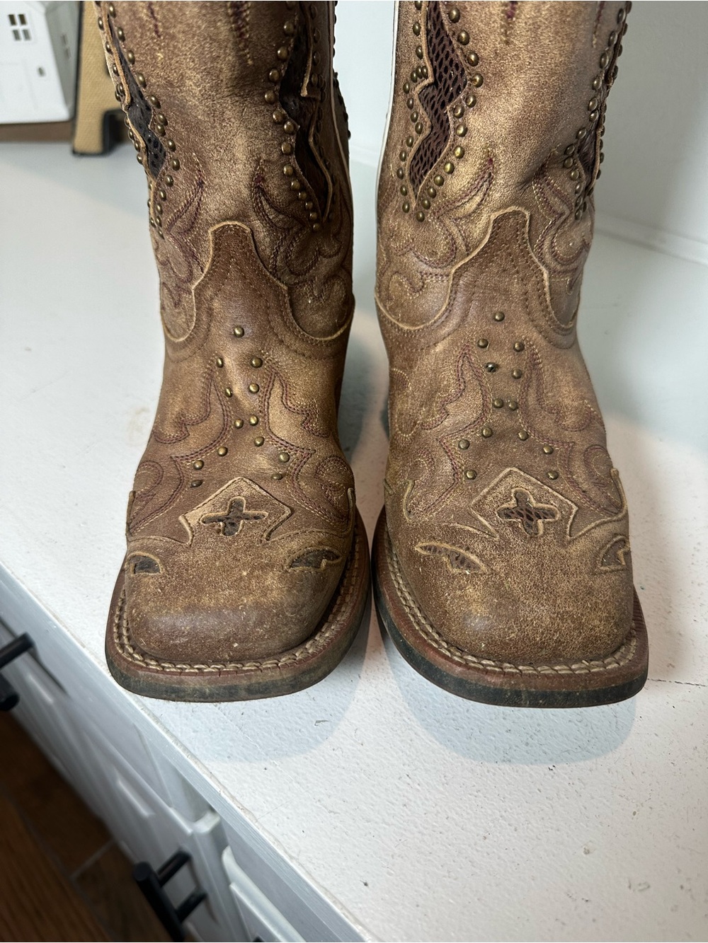 Laredo Women’s Cowboy Boots Size 7M – Brown Suede Western Leopard Studded - Picture 3 of 9